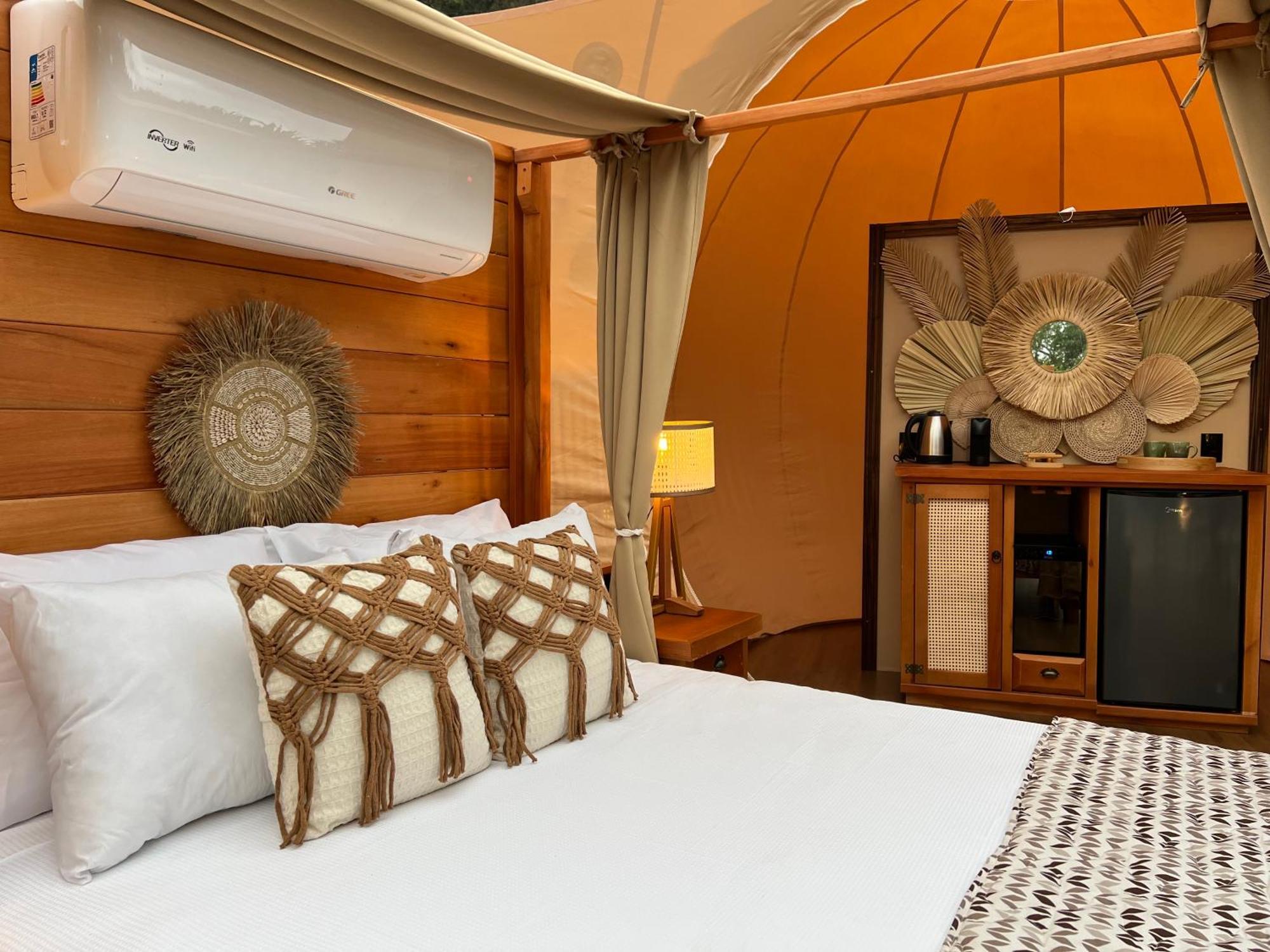 Zion Bubble Glamping Hotel ฟลอเรียนอโปลิส ภายนอก รูปภาพ